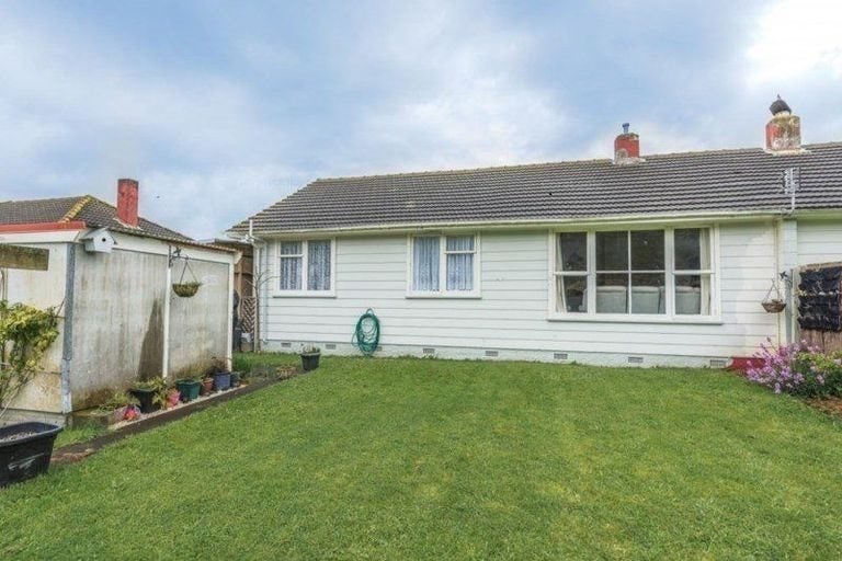 176 Paterson Street, Aramoho, Whanganui - Carousel 2