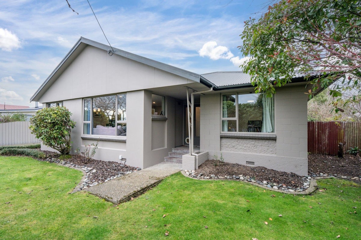 27 Dudley Street, Grasmere, Invercargill - Carousel 2