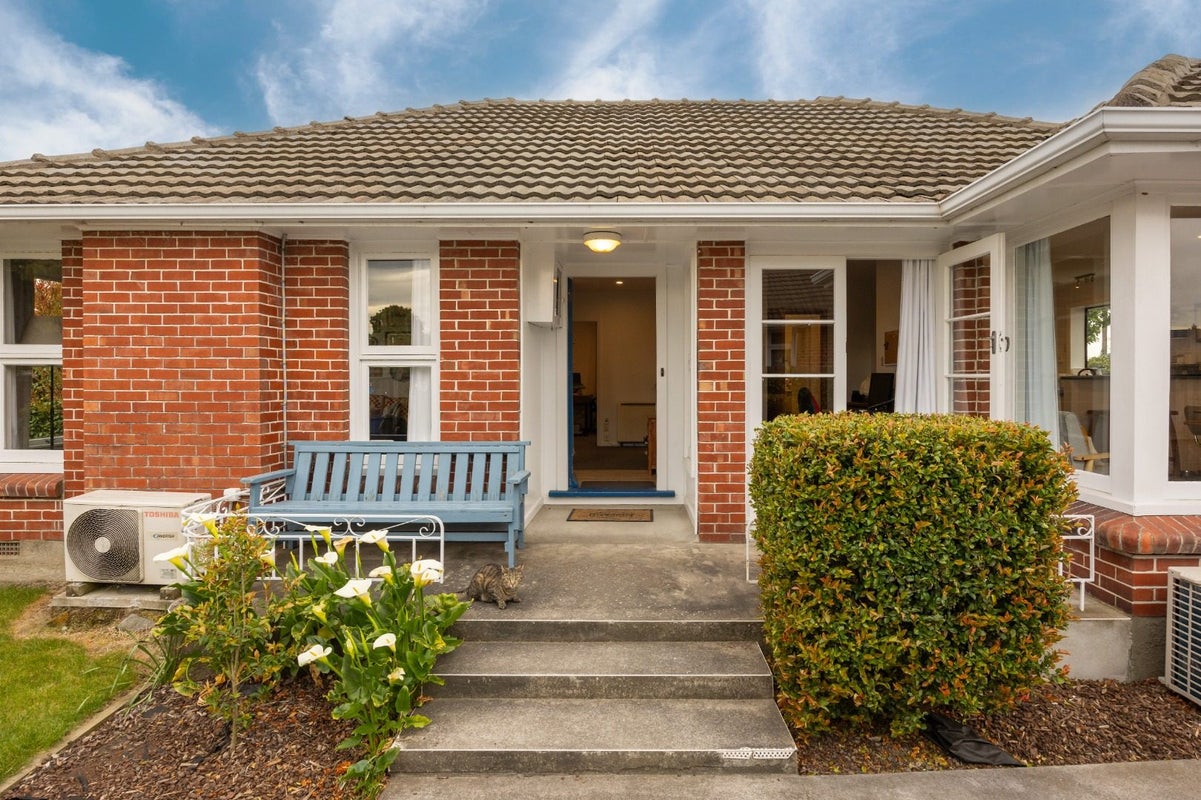 8 Roslyn Avenue, Mairehau, Christchurch - Carousel 1