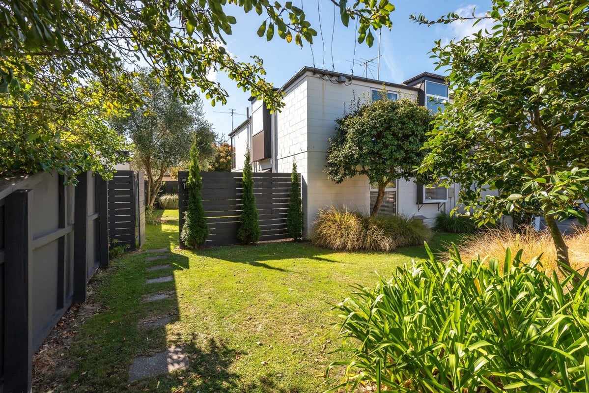 1/107 Holly Road, St Albans, Christchurch - Carousel 2