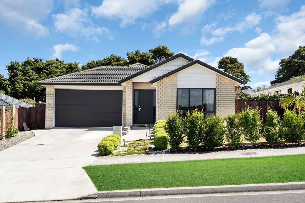 109 Hillpark Drive, Pokeno - Carousel 1