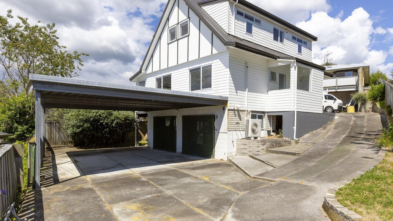2/230 Rifle Range Road, Tauhara, Taupo - Carousel 1