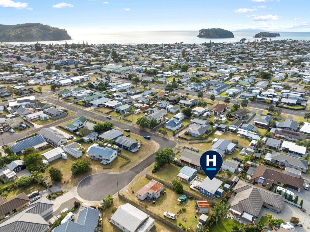 124 Hampton Road, Whangamata - Carousel 2