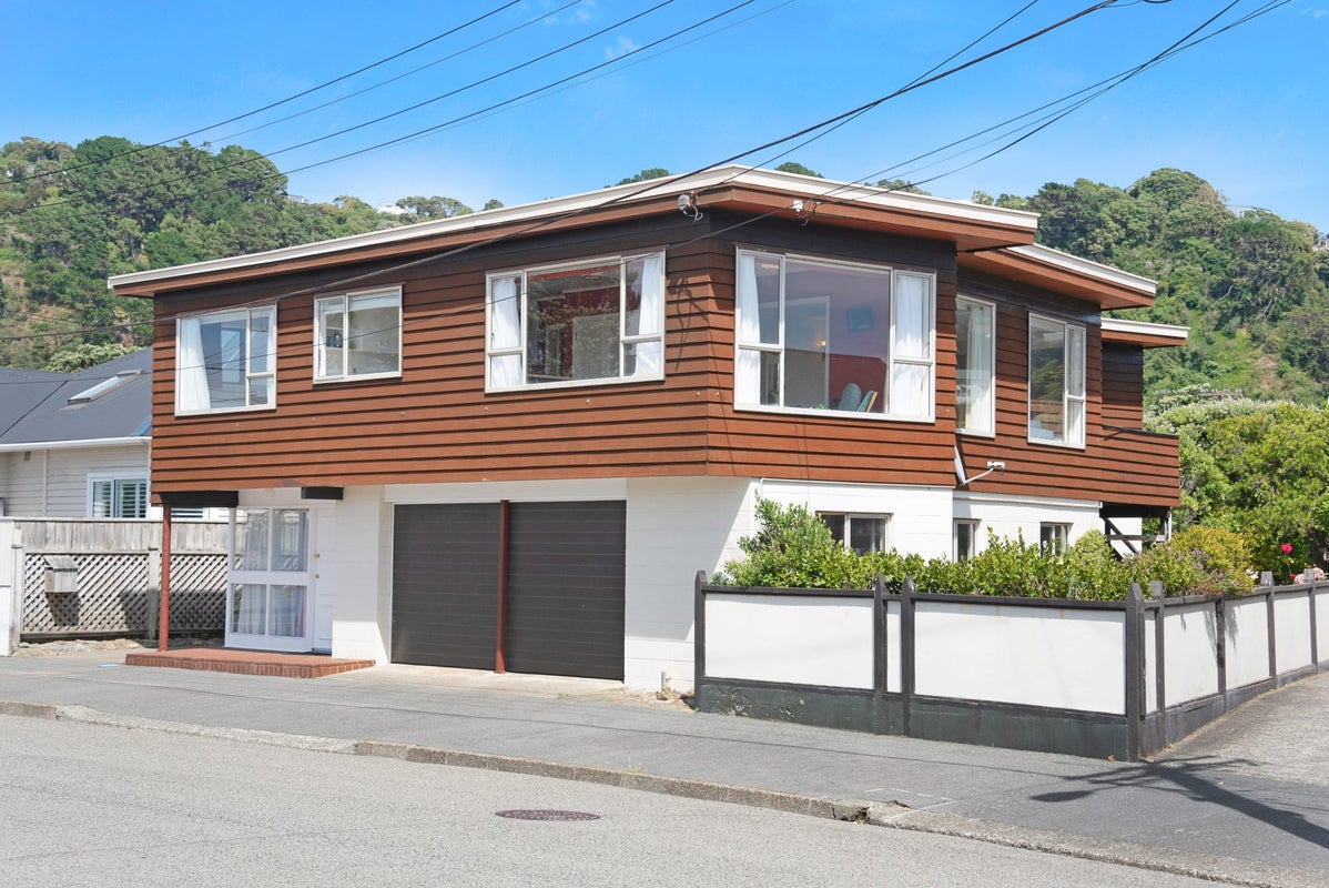 12 Monro Street, Seatoun, Wellington - Carousel 15