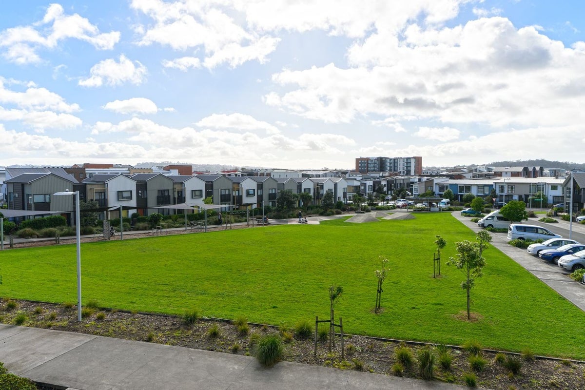 34 Nugget Avenue, Hobsonville, Auckland - Carousel 13