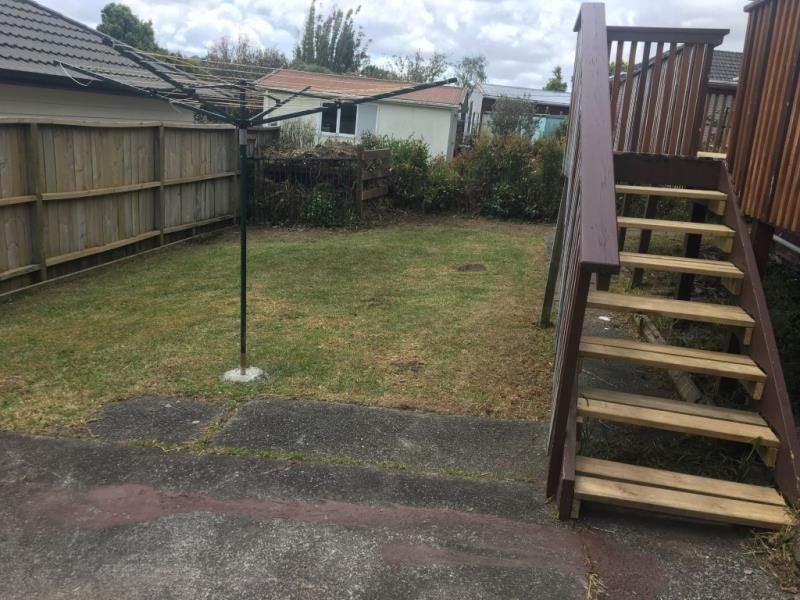 21 Kirrie Avenue, Te Atatu South, Auckland - Carousel 11