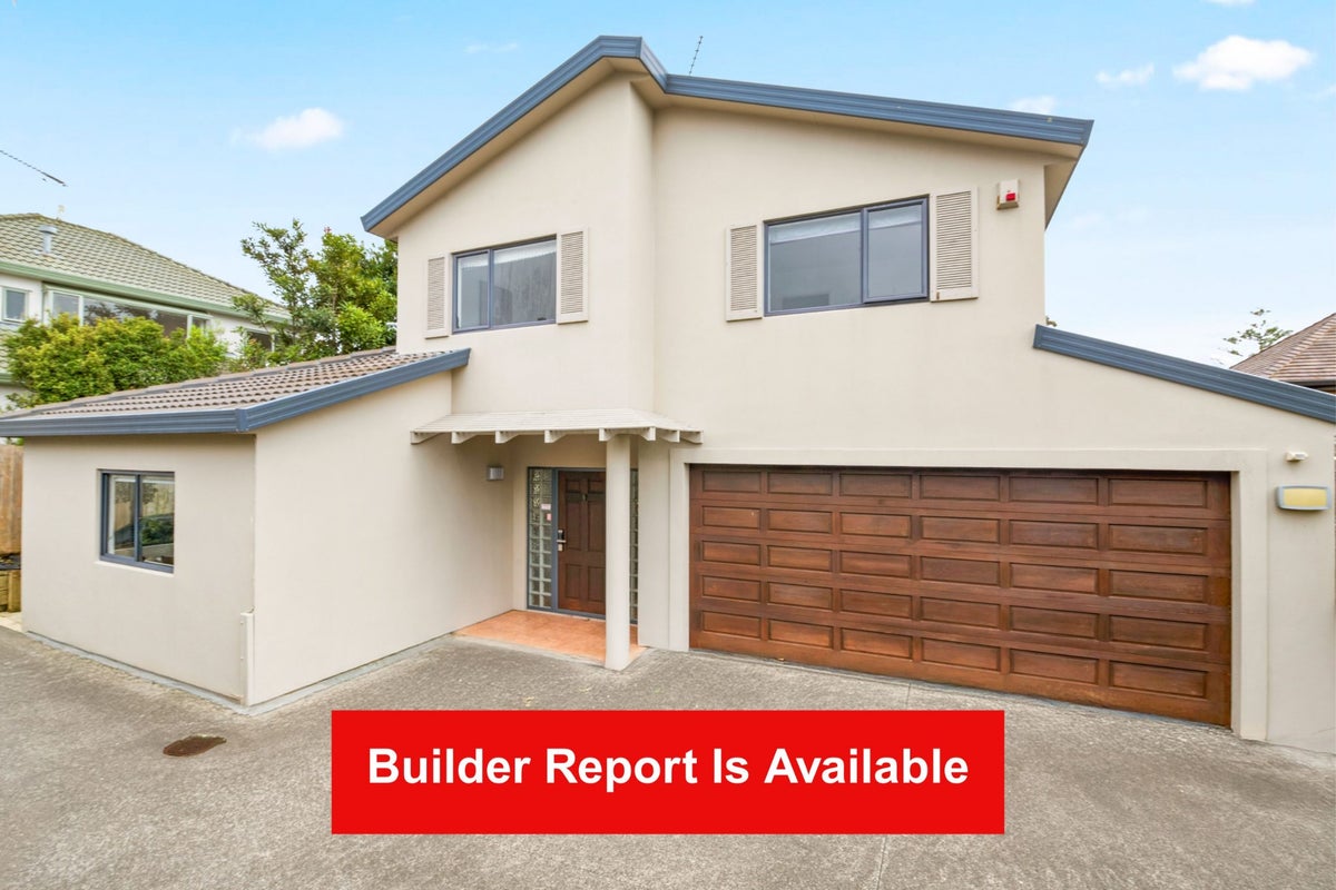 2/95 Sylvan Avenue, Northcote, Auckland - Carousel 1
