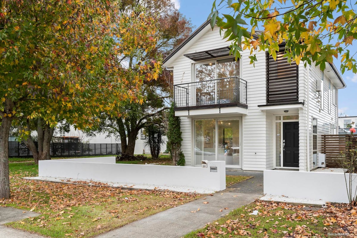 224 Porchester Road, Takanini, Auckland - Carousel 1