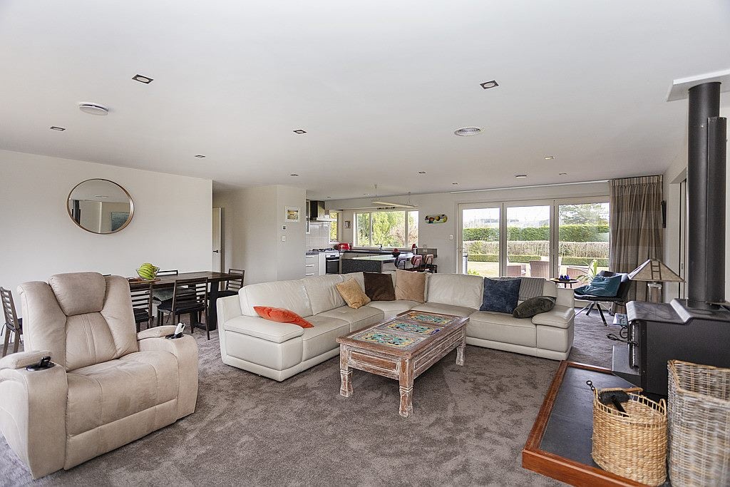 214 Ferry Road, Richmond - Carousel 2