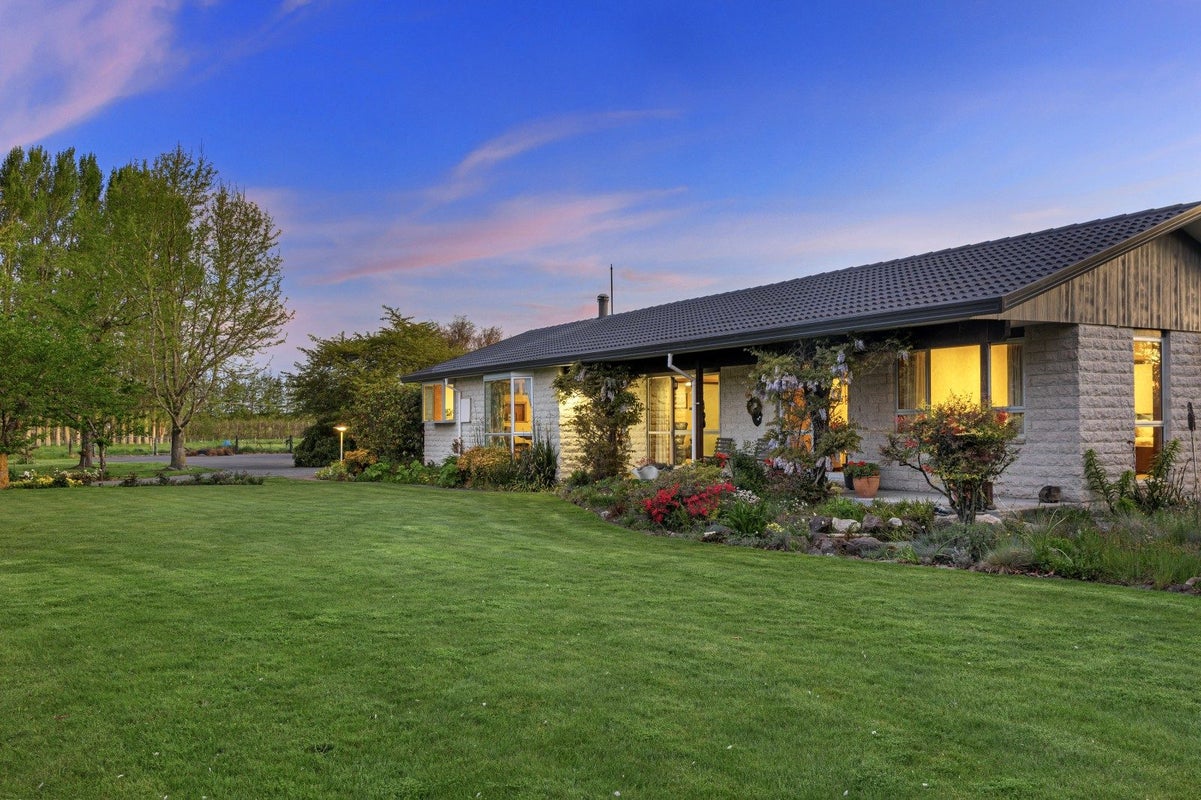 11 Orchard Place, Clarkville, Kaiapoi - Carousel 1