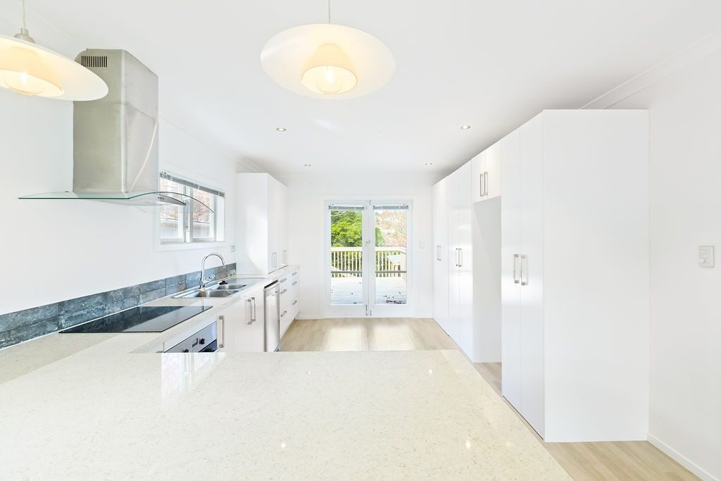 20 Norman Road, Titirangi, Auckland - Carousel 1