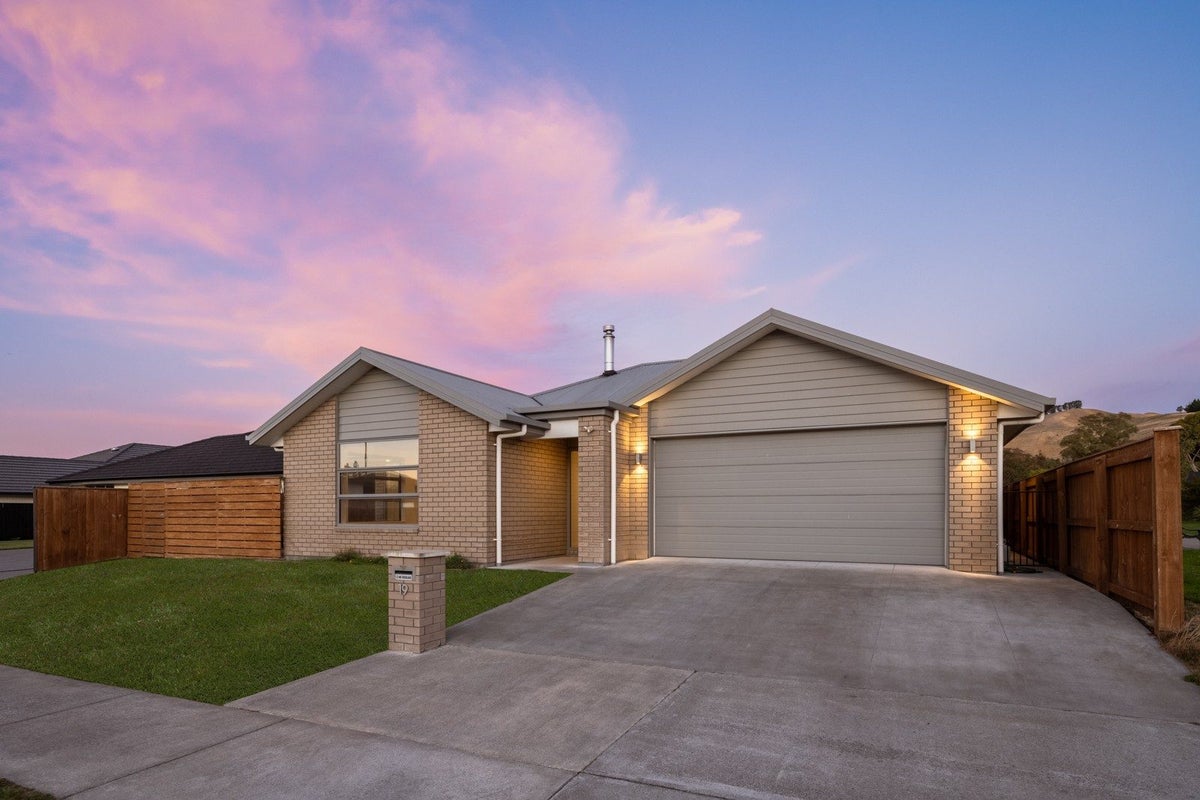 19 Maeburn Street, Witherlea, Blenheim - Carousel 1