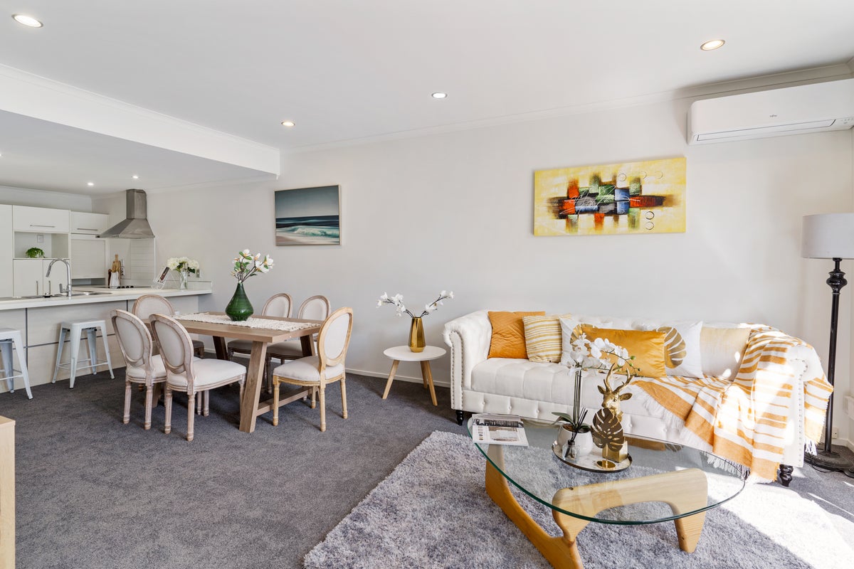 21 The Track, Takanini, Auckland - Carousel 1