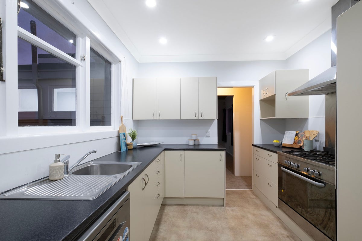 54 Arawhata Street, Ranui, Porirua - Carousel 2
