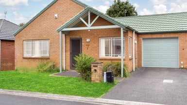 7 Drummond Drive, Ranui, Auckland - Carousel 1