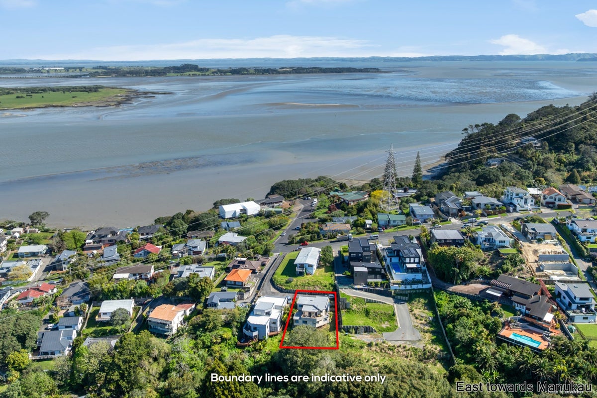 24A Hoskins Avenue, Hillsborough, Auckland - Carousel 1