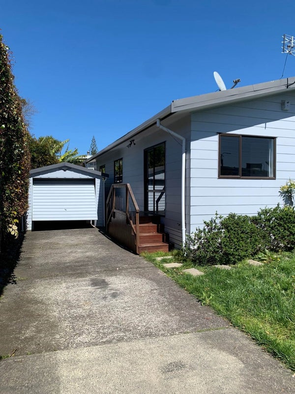 1/16 Pooks Road, Ranui, Auckland - Carousel 8