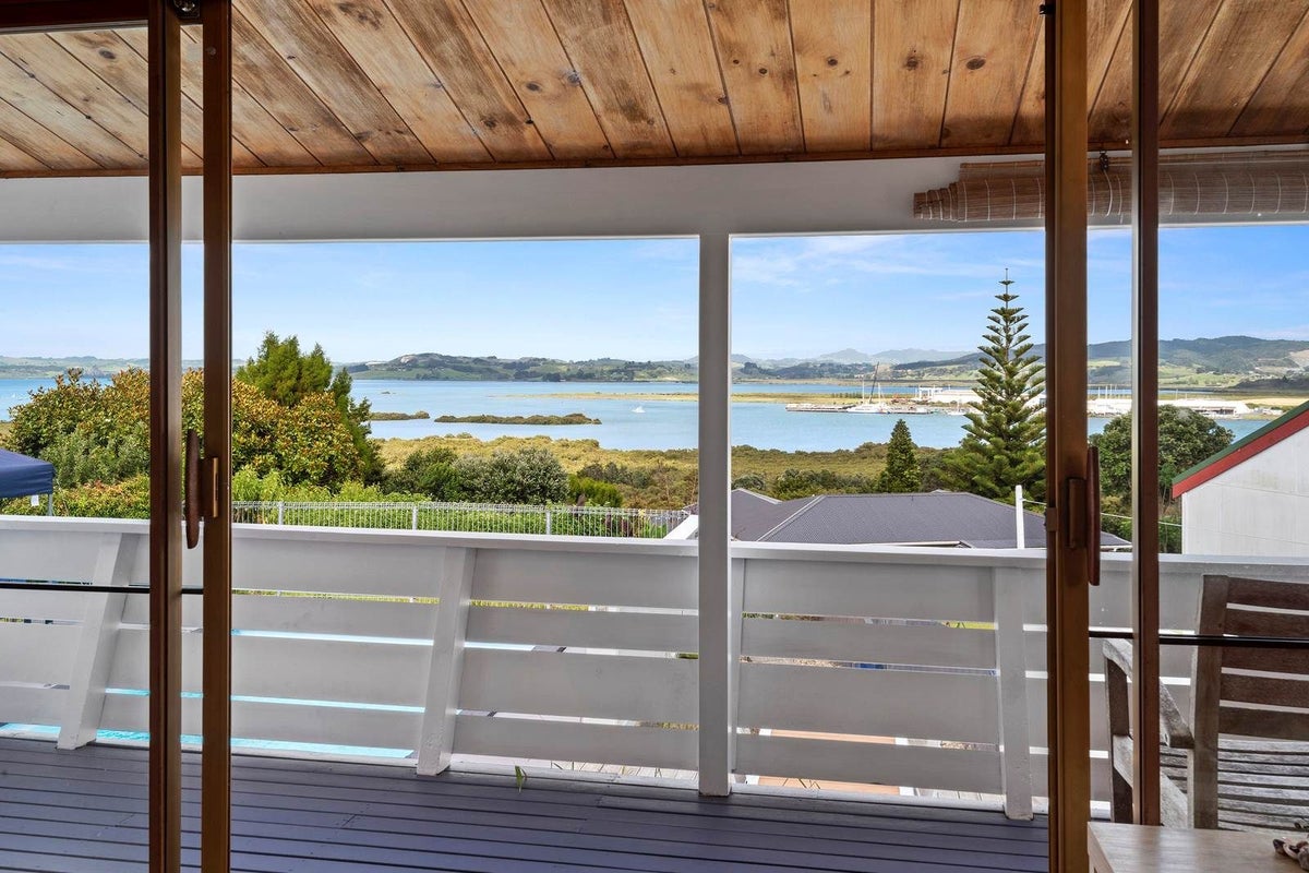 78 West View Crescent, Onerahi, Whangarei - Carousel 1
