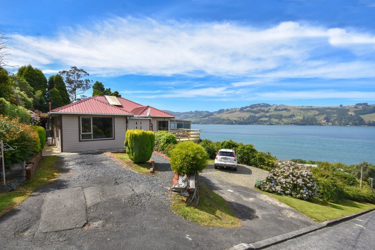 6 Jessie Street, Maia, Dunedin - Carousel 1
