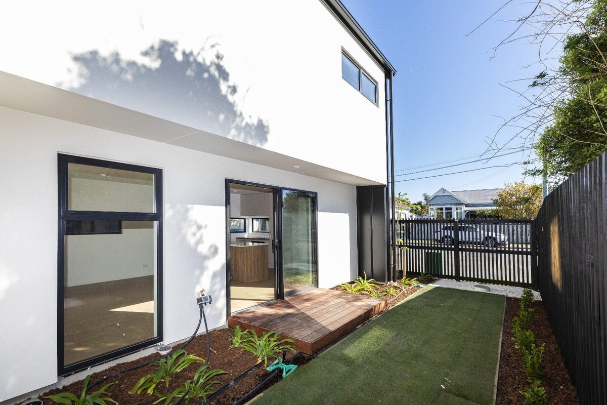 1/26 Southey Street, Sydenham, Christchurch - Carousel 2