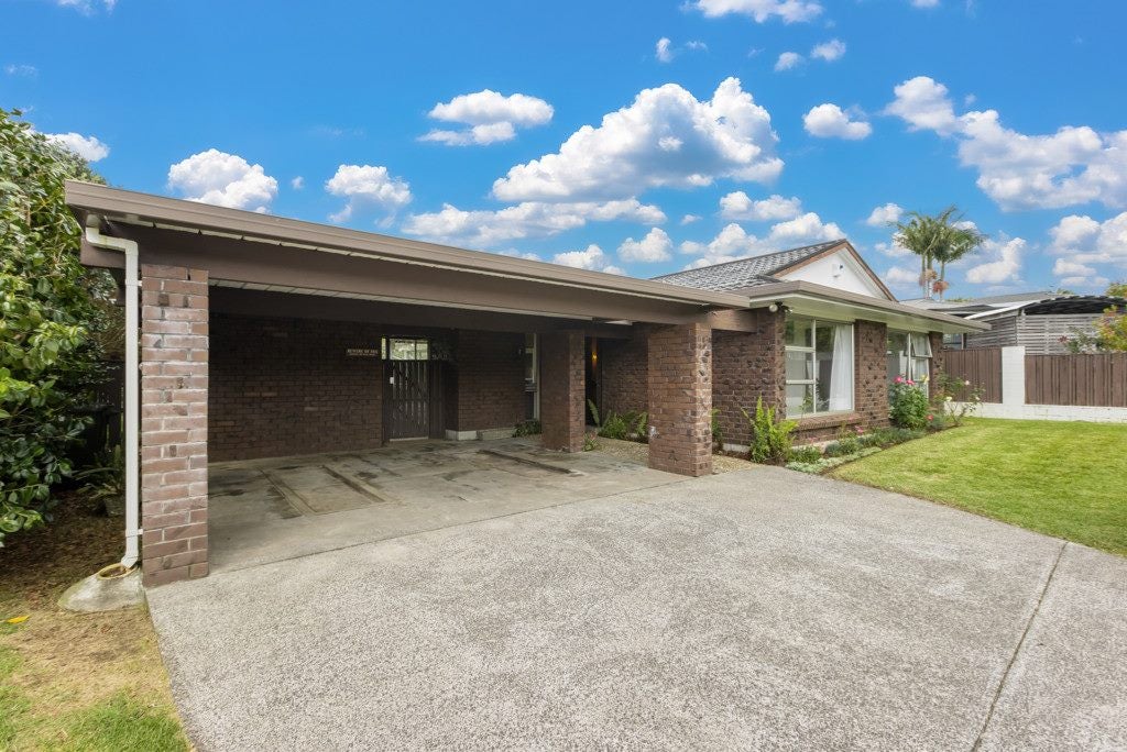 4 Francis Ryan Close, Mount Albert, Auckland - Carousel 2
