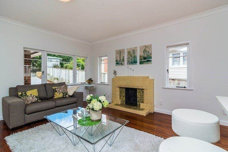 10 Wolseley Street, Morningside, Auckland - Carousel 2
