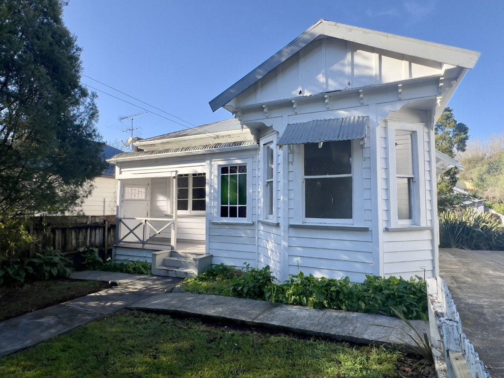 74 Sackville Street, Grey Lynn, Auckland - Carousel 1
