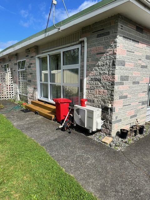 2/234 Fergusson Drive, Heretaunga, Upper Hutt - Carousel 1