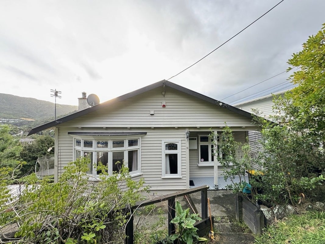 14 Trelissick Crescent, Ngaio, Wellington - Carousel 1
