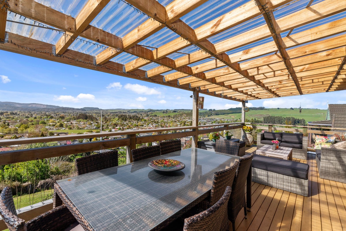 33 Mountain Road, Western Heights, Rotorua - Carousel 2