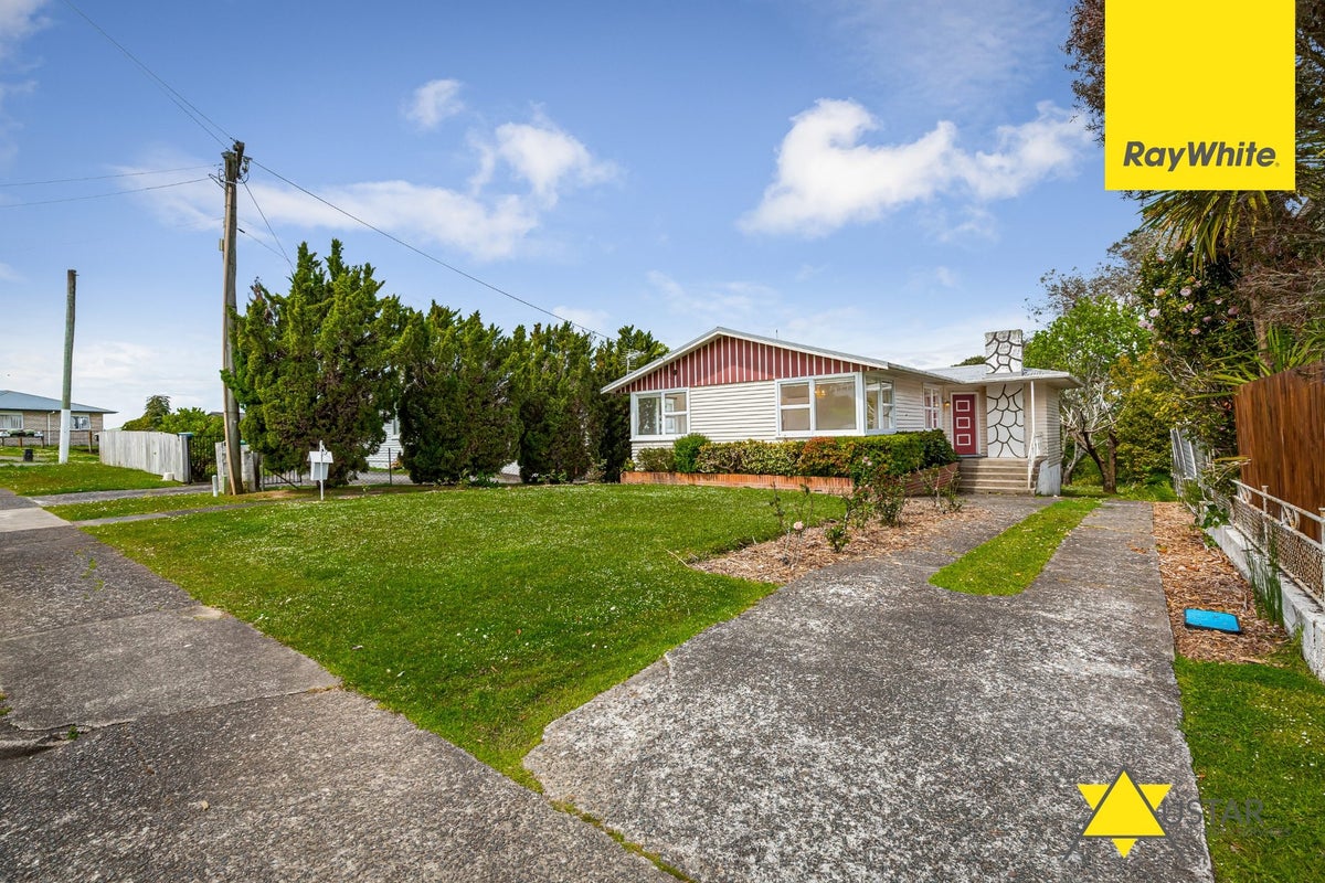 11 Palmer Avenue, Glen Eden, Auckland - Carousel 16