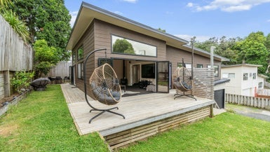 6A Dakota Avenue, Beach Haven, Auckland - Carousel 1