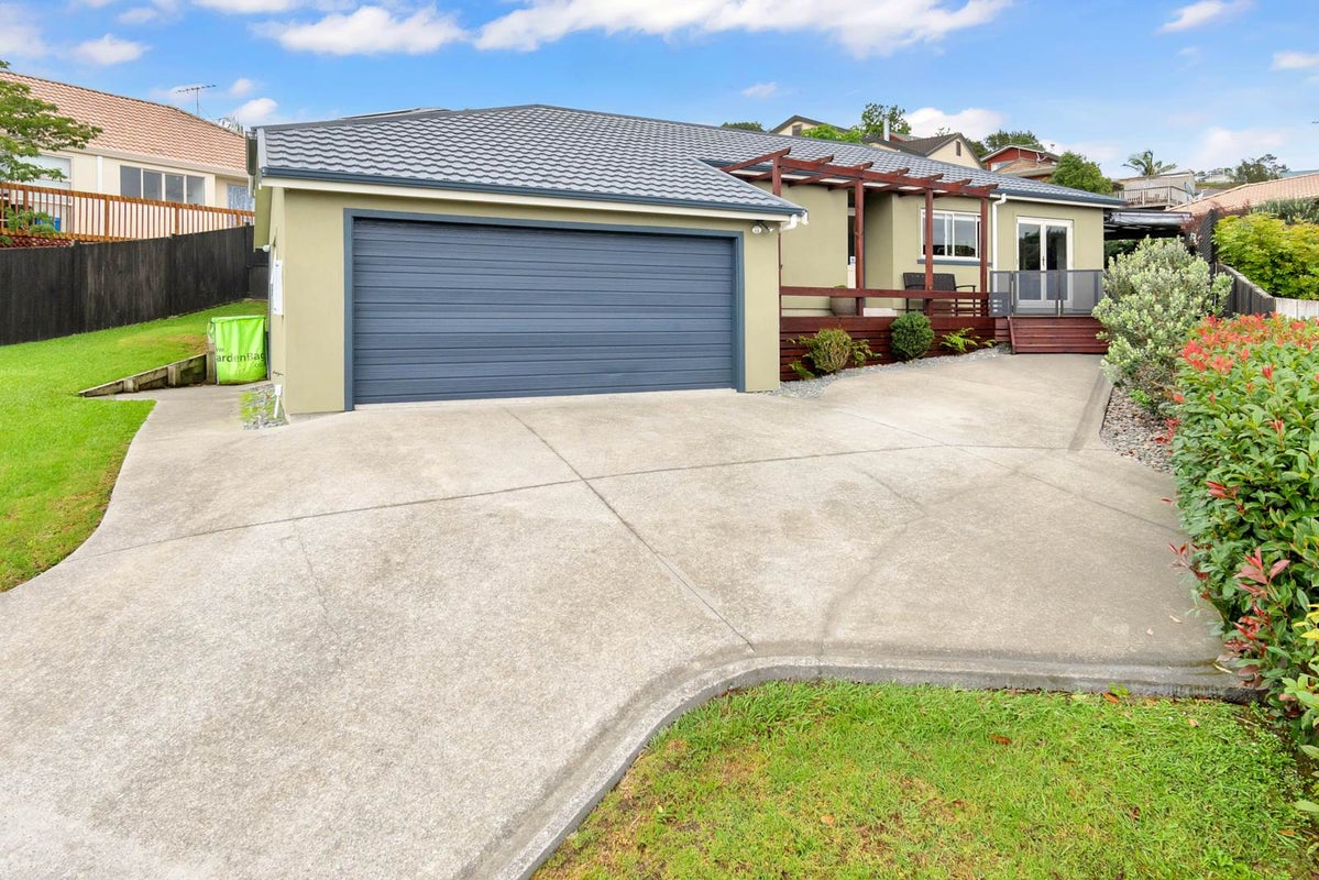 18 Cabeleigh Drive, Helensville, Helensville - Carousel 1