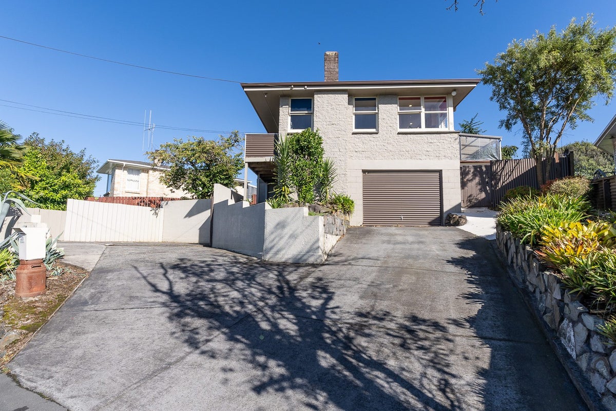 20 Priscilla Crescent, Melville, Hamilton - Carousel 1