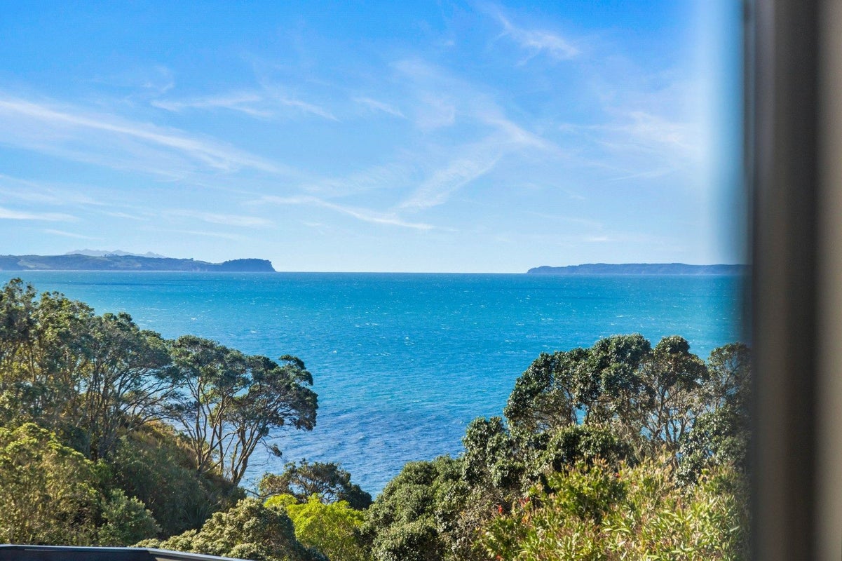 1/63 Churchill Road, Murrays Bay, Auckland - Carousel 2