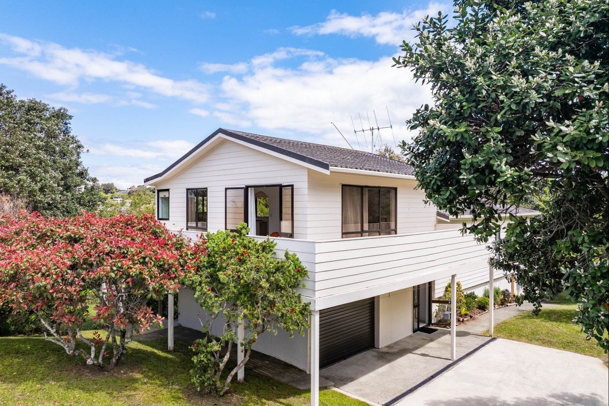 321 Molesworth Drive, Mangawhai Heads, Mangawhai - Carousel 1