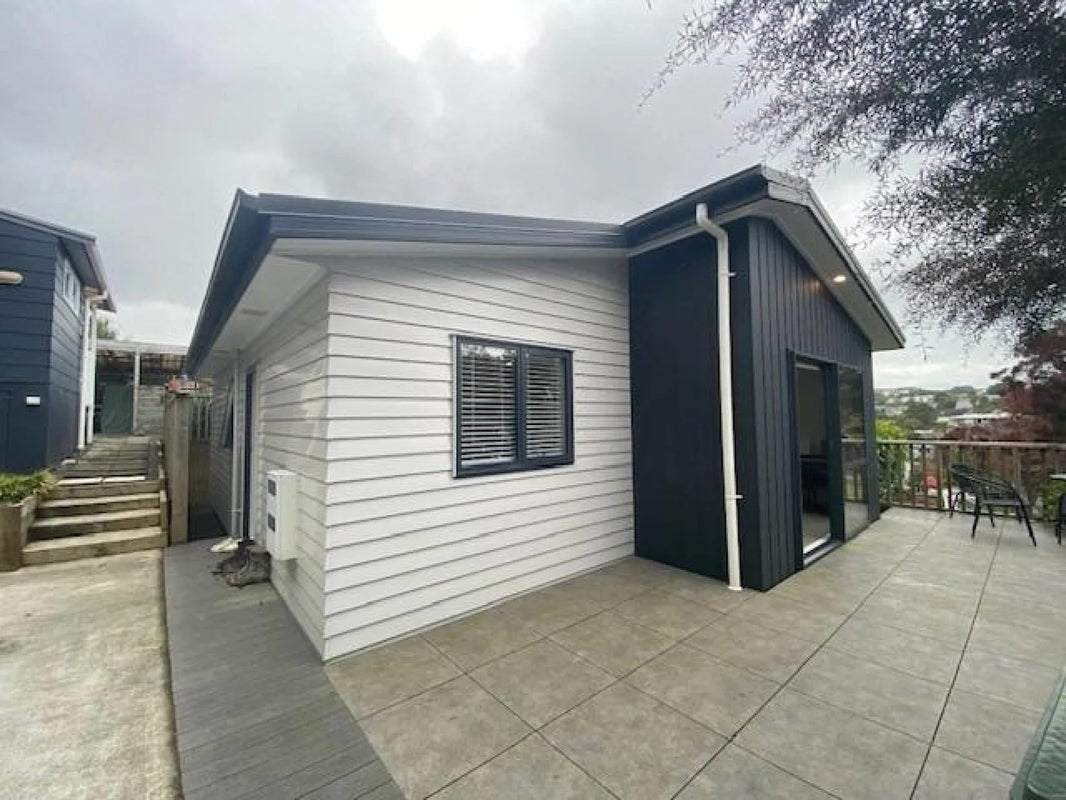 11 Hatfield Heights, Hatfields Beach, Orewa - Carousel 1