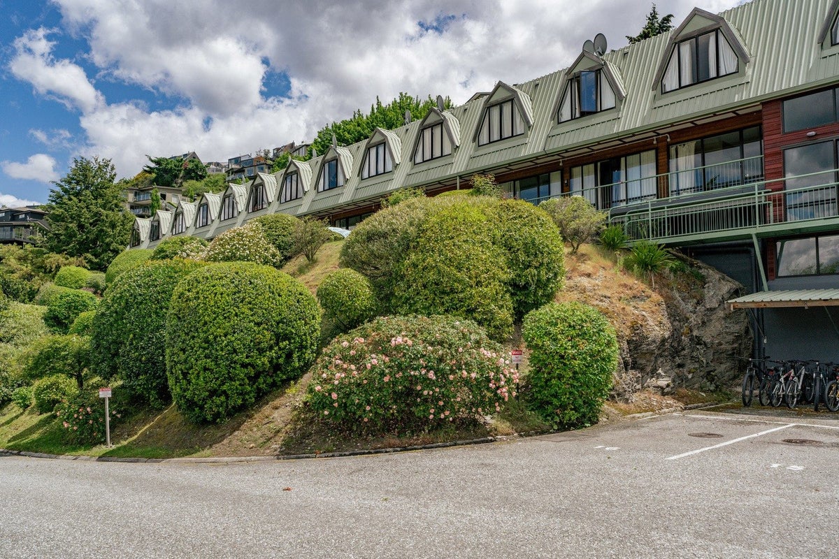 24/43 GOLDRIDGE WAY, FRANKTON RD, QUEENSTOWN - Carousel 18