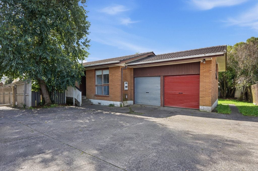11A Rowandale Avenue, Manurewa, Auckland - Carousel 1