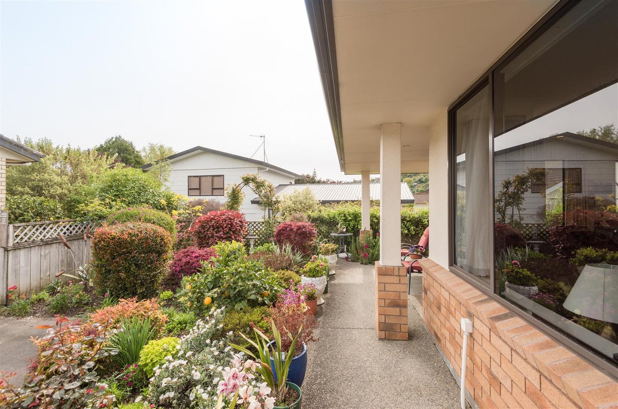 8 Mata Close, Tahunanui, Nelson - Carousel 2
