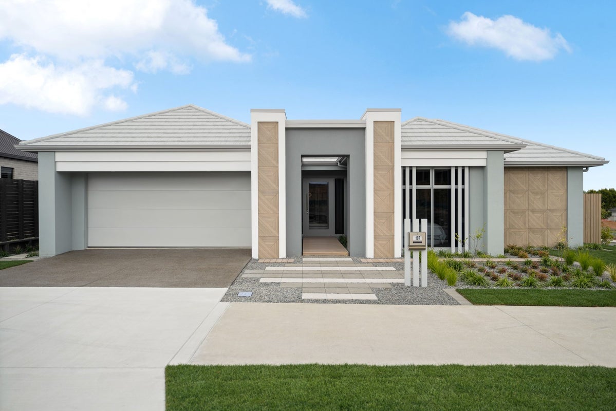 187 Cumberland Drive, Flagstaff, Hamilton - Carousel 1