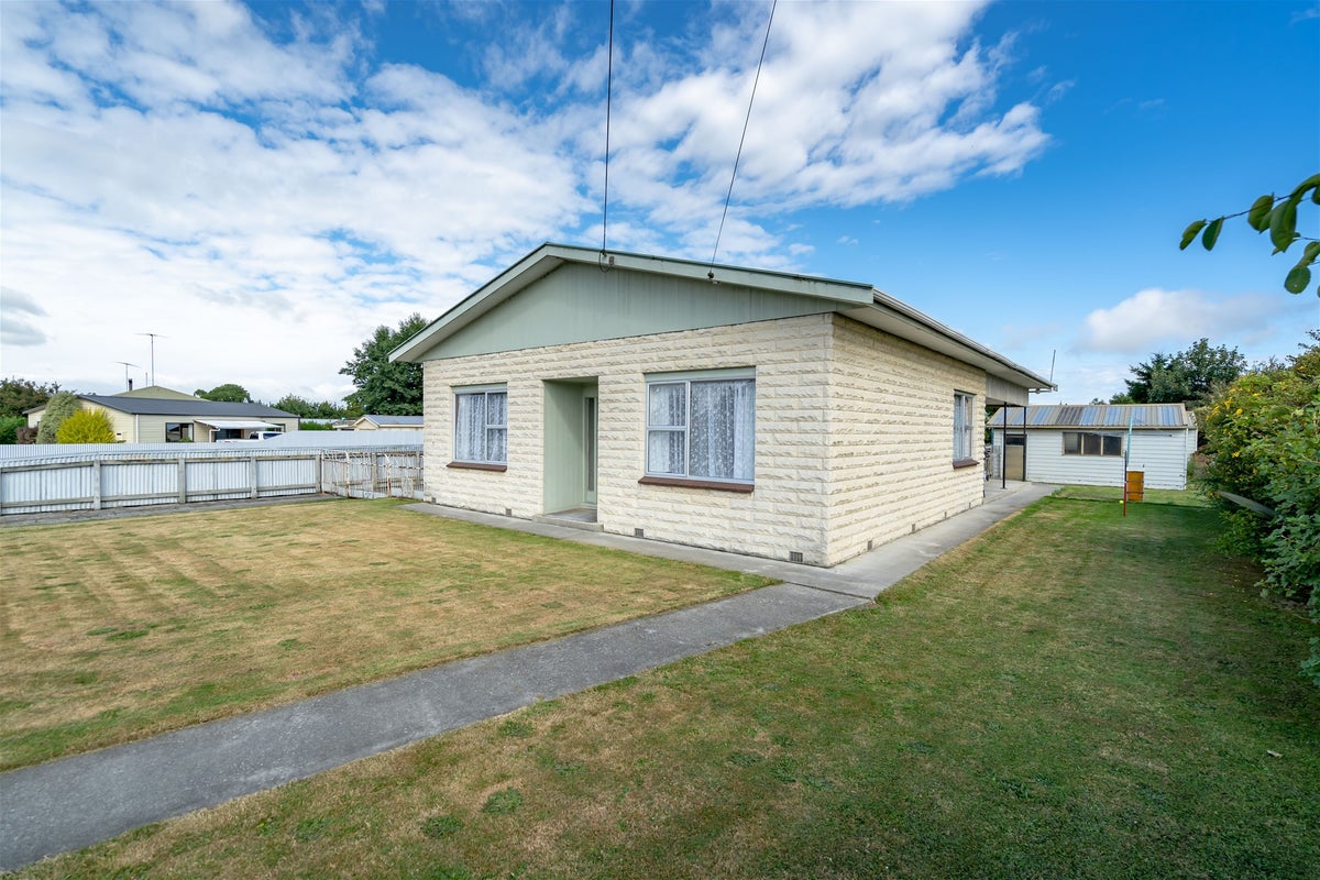 220 Union Street, Milton - Carousel 1