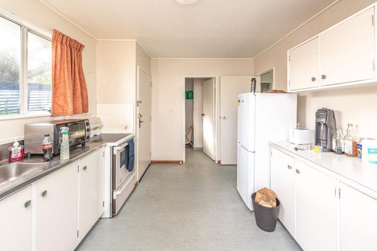 93 Matai Street, Castlecliff, Whanganui - Carousel 2