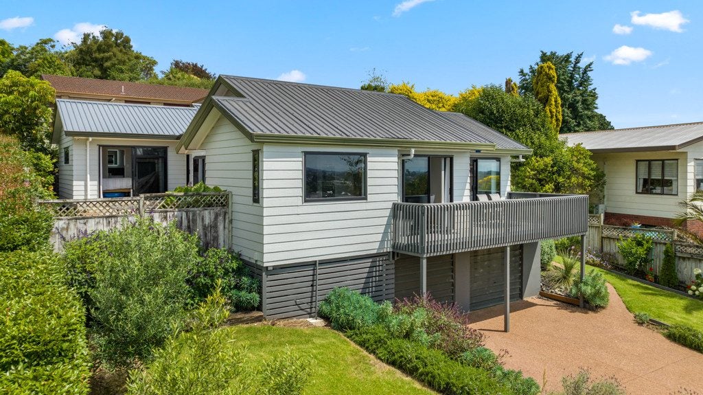 28 Barberton Terrace, Red Hill, Papakura - Carousel 35