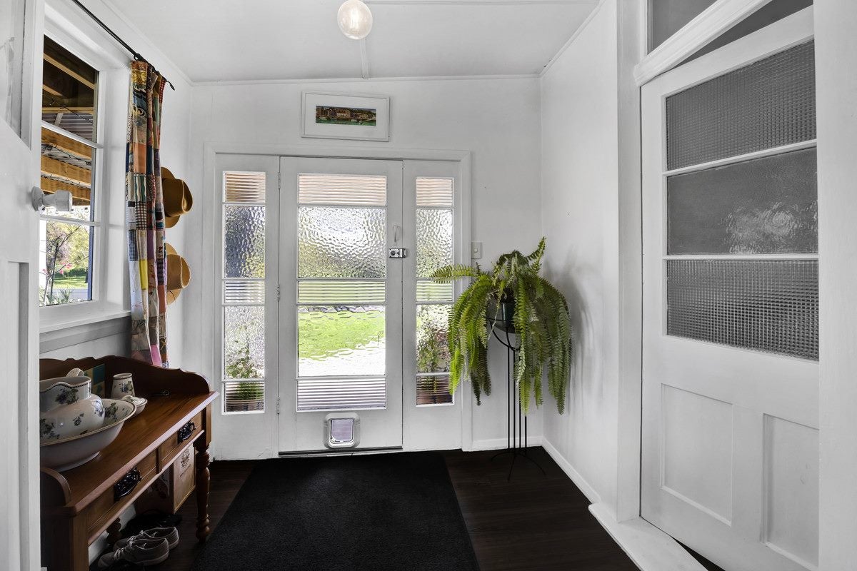 2 Tayler Street, Eltham, Eltham - Carousel 2