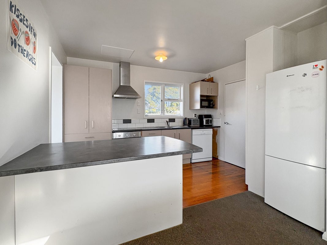 1 Ballantyne Av, Upper Riccarton, Christchurch City, Canterbury - Carousel 2