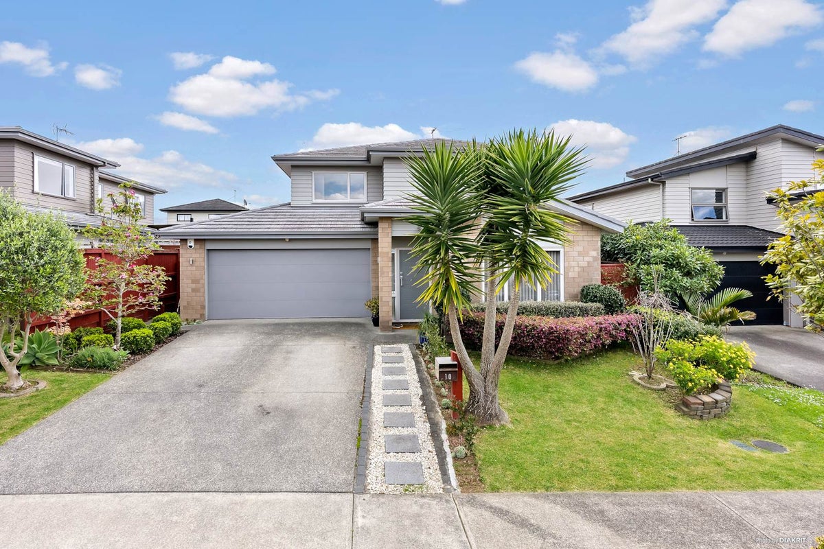 10 Oakhurst Avenue, Flat Bush, Auckland - Carousel 1