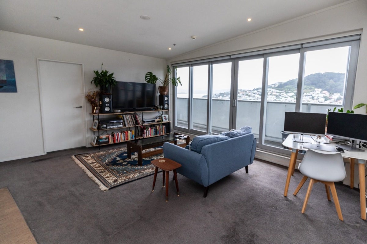 1502/74 Taranaki Street, Te Aro, Wellington - Carousel 2