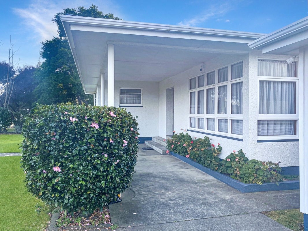 8 Worcester Street, Taradale, Napier - Carousel 1