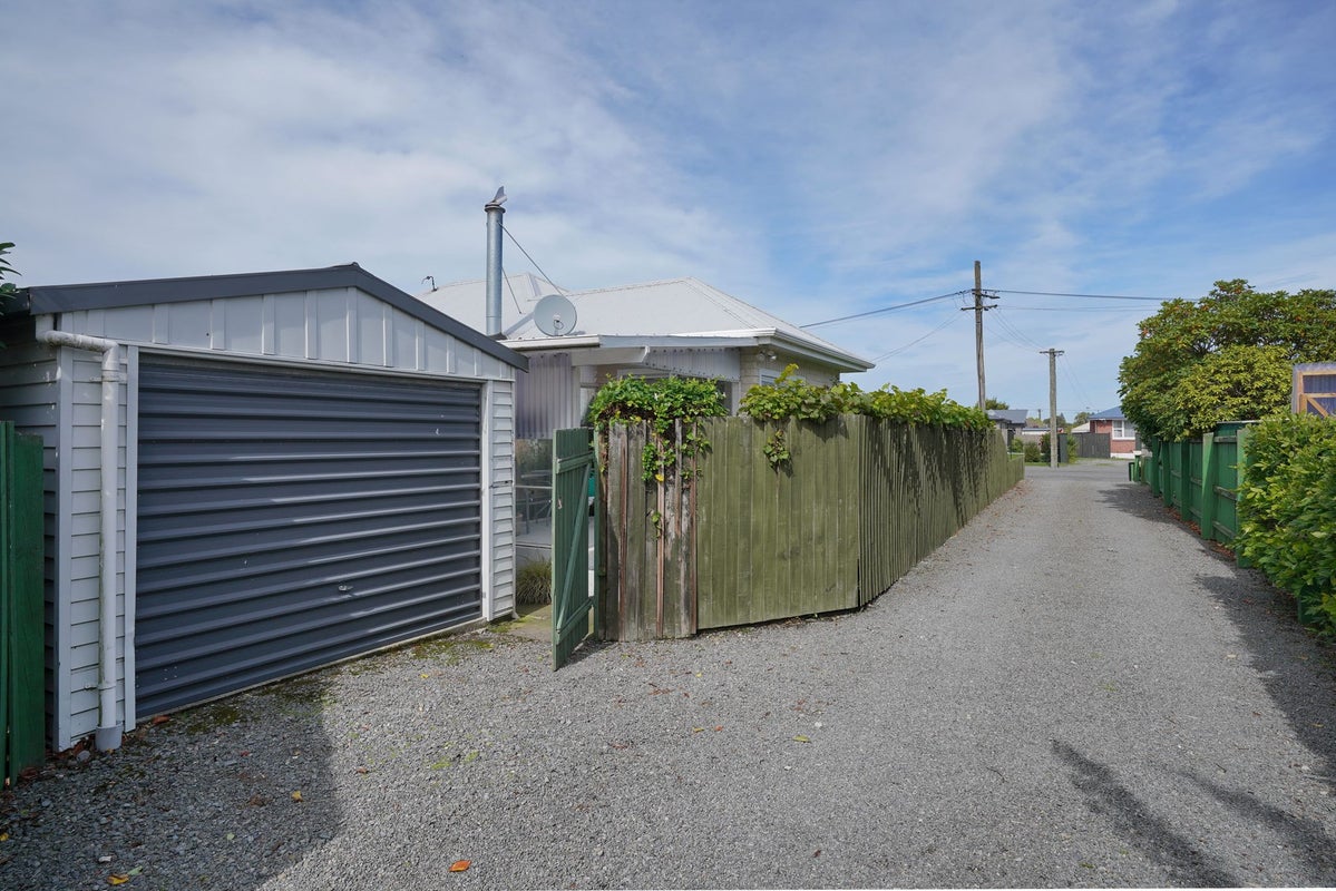 1/11A Richill Street, Belfast, Christchurch - Carousel 16